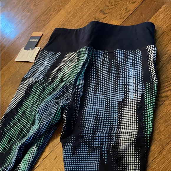 NWT Reebok leggings - Picture 7 of 7